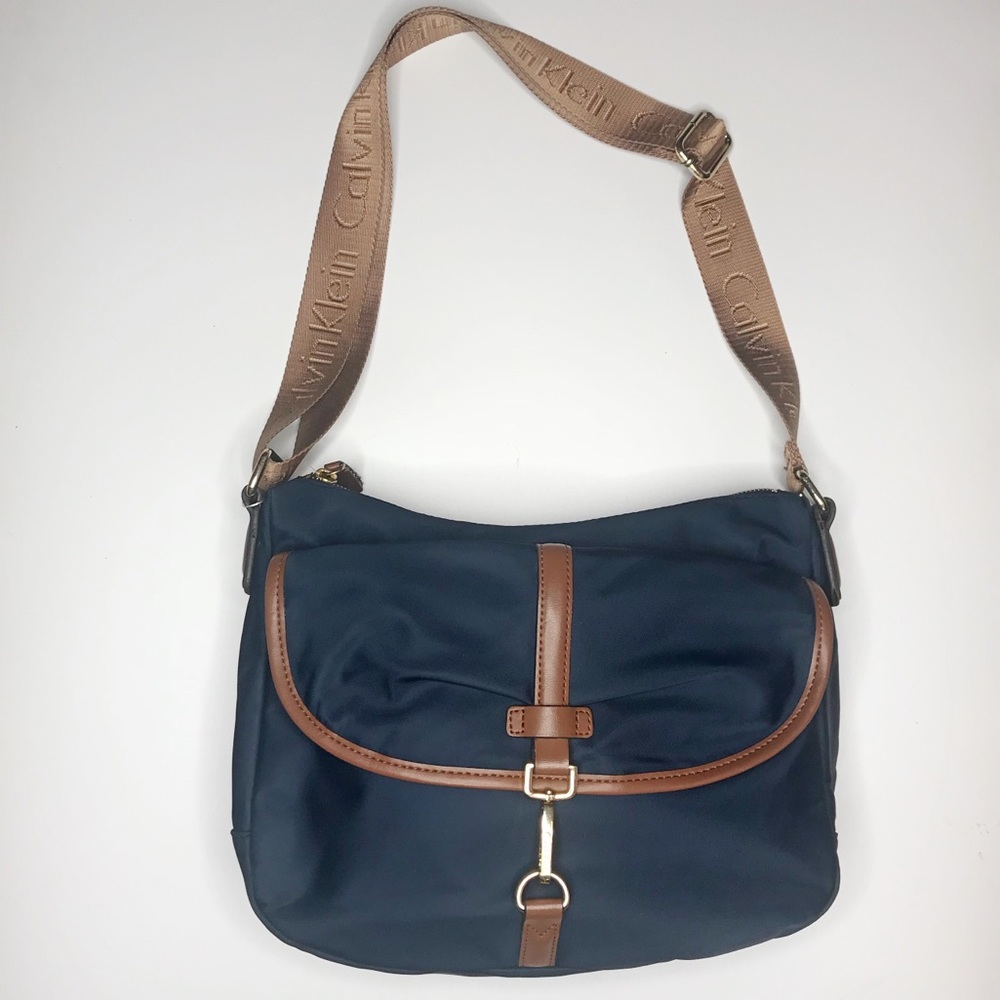 ✨SOLD-Calvin Klein Shoulder Strap Bag